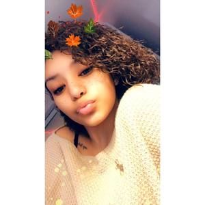 Meet your Posher, Leigha